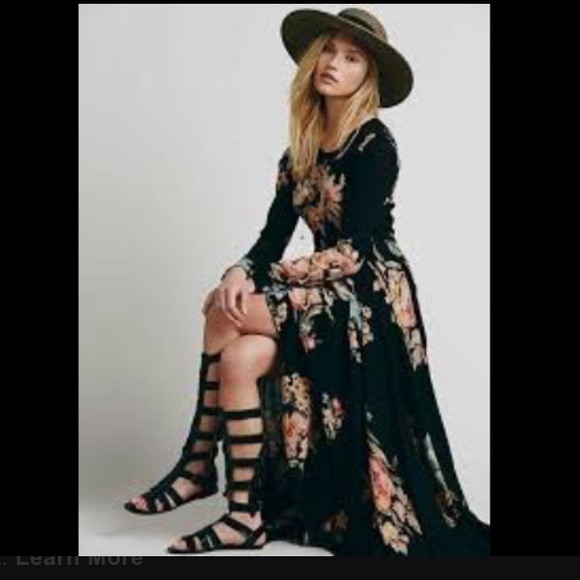 Free People Dresses & Skirts - Free People first kiss black garden floral maxi dress button back New M